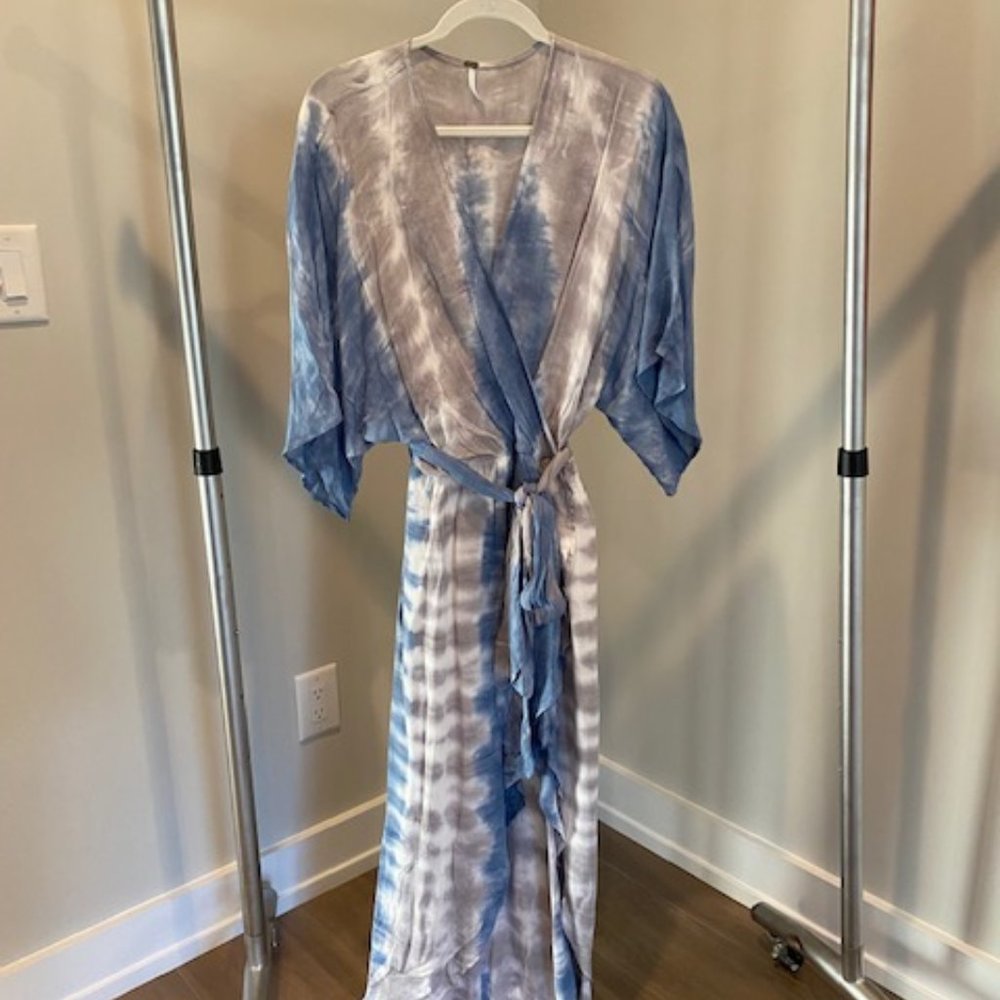 YFB - flowy maxi dress; blue & white print; size XS